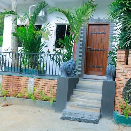 Star Rain Tour Inn Ratnapura Luaran gambar